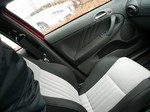 16tsseat.jpg